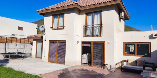 CASA EN VENTA DENTRO DE CONDOMINIO.IZARRA DE LO AGUIRRE-PUDAHUEL (Sector Ciudad de Los Valles).