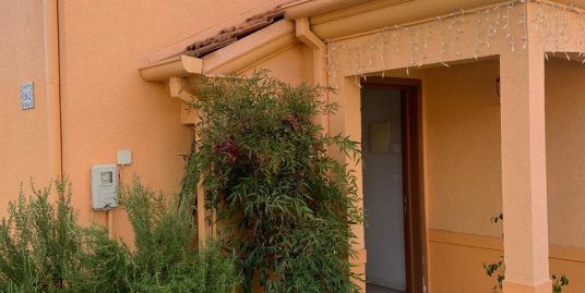 VALLE DEL ALBA-PUDAHUEL. SECTOR CIUDAD DE LOS VALLES. CASA EN ARRIENDO EN BARRIO CERRADO
